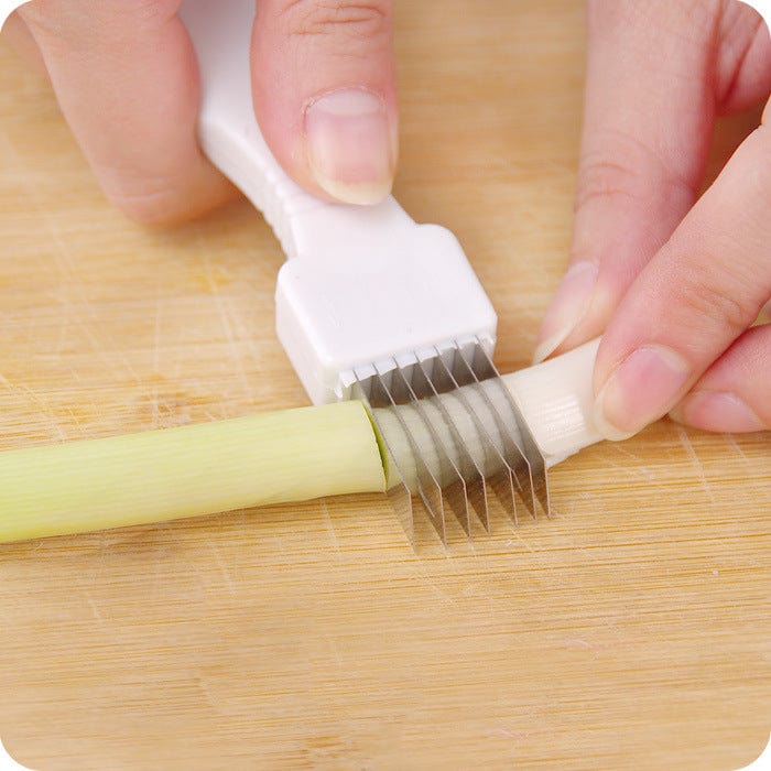 Gadget Gerbil 2pc Vegetable Onion String Shredding Knife