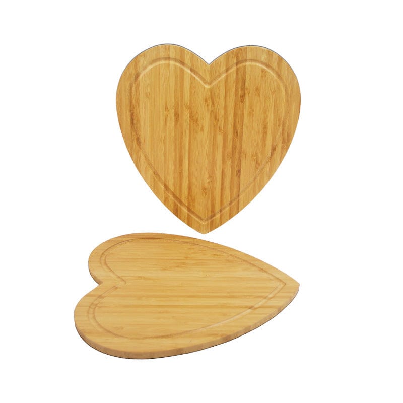 Gadget Gerbil Bamboo Heart Shaped Cutting Board