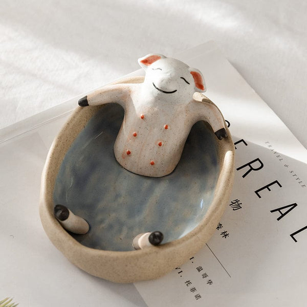 Gadget Gerbil Bathing pig / Small Ceramic Cat Bathtub Ashtray