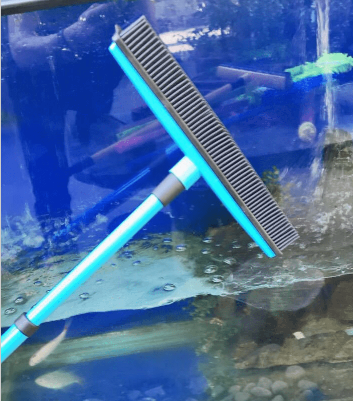 Gadget Gerbil Blue Rubber Pet Hair Broom
