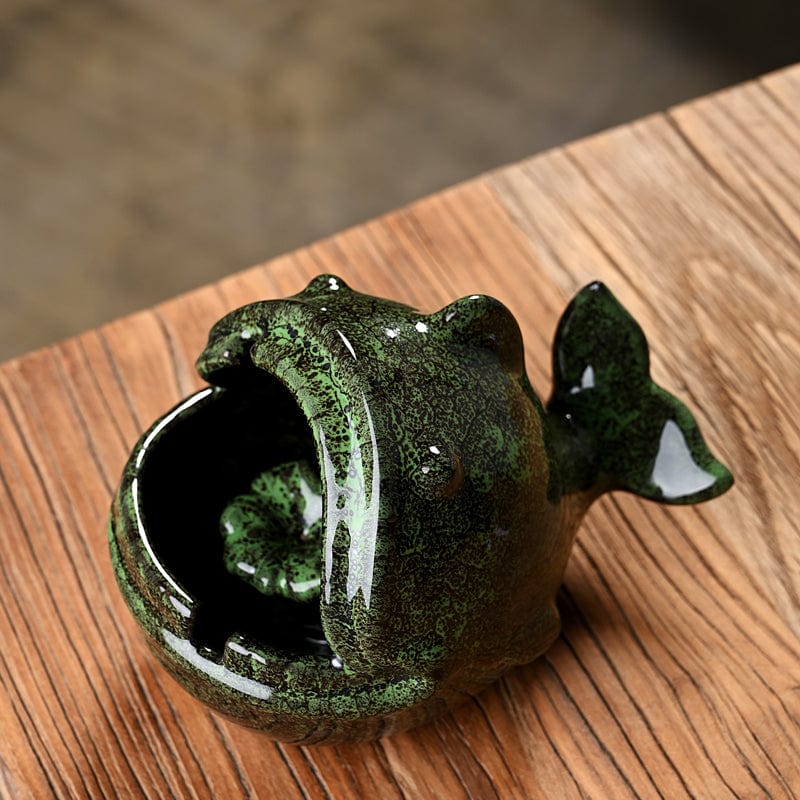 Gadget Gerbil Bottle green Ceramic Fish Ashtray