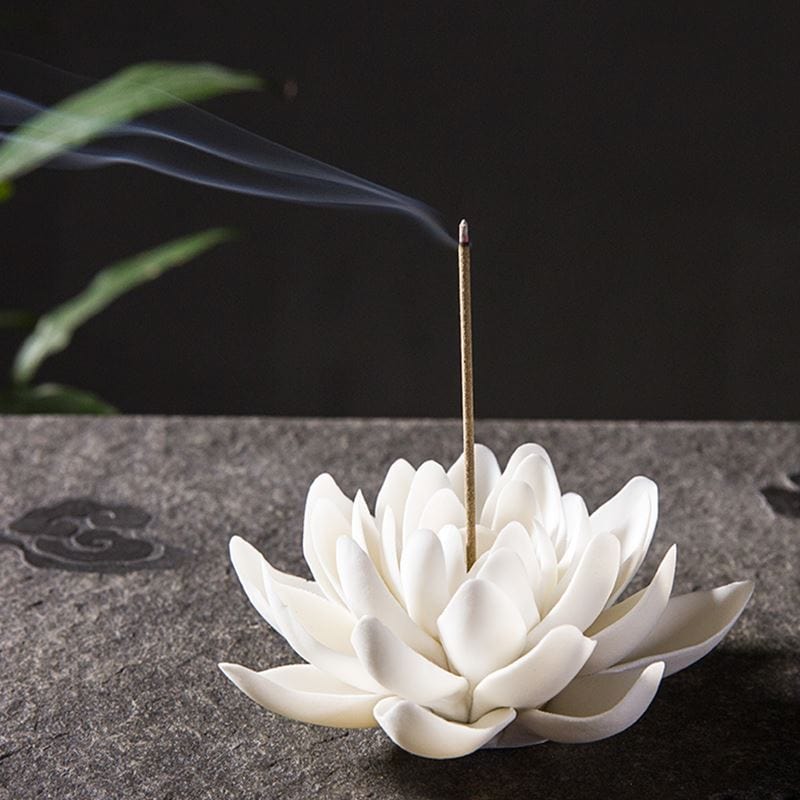 Gadget Gerbil Ceramic White Lotus Flower Incense Burner
