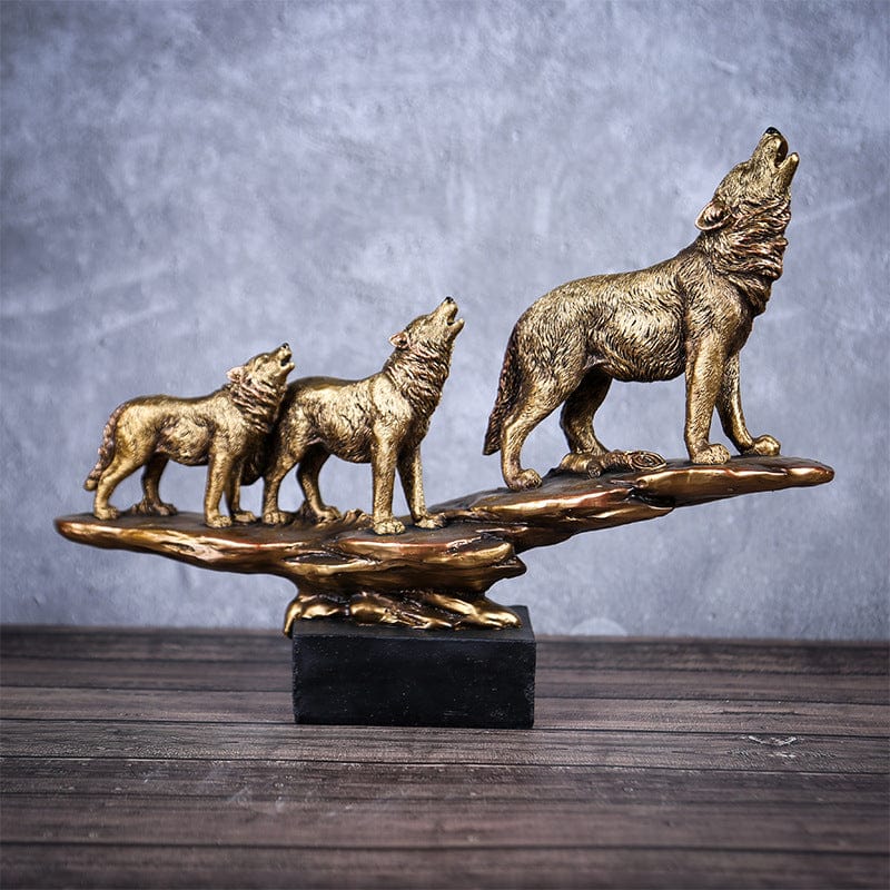 Gadget Gerbil Howling Wolves Statue Decoration