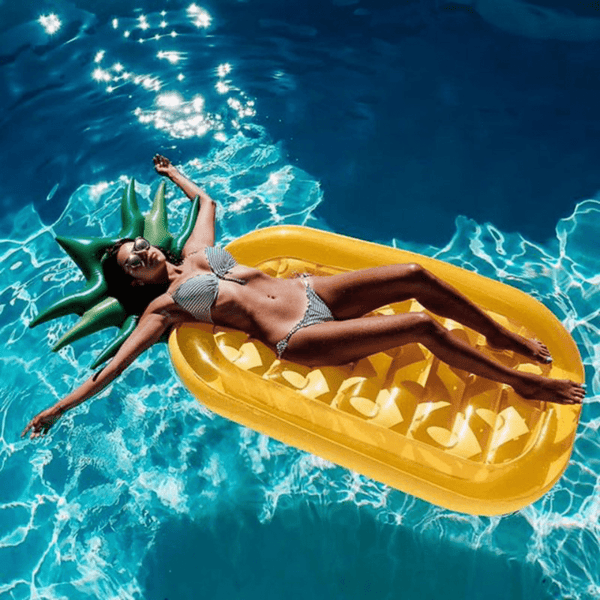Gadget Gerbil Inflatable Pineapple Pool Float