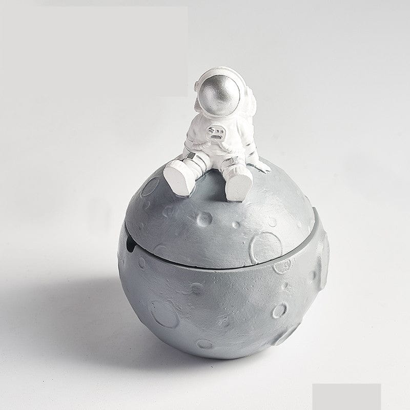 Gadget Gerbil K Astronaut Ashtray