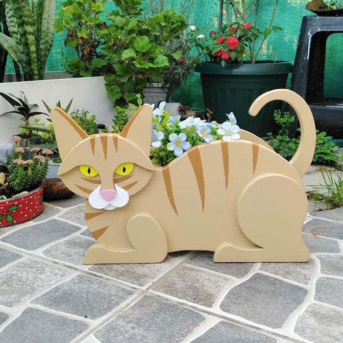 Gadget Gerbil Khaki Cat Shaped Flower Planter