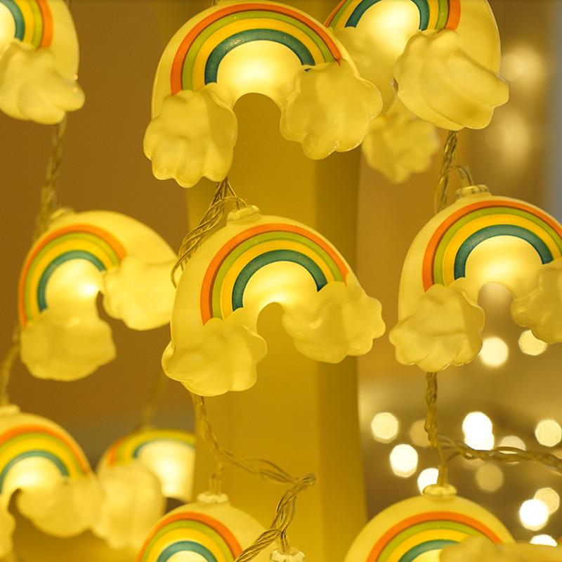 Gadget Gerbil LED Rainbow Clouds String Lights