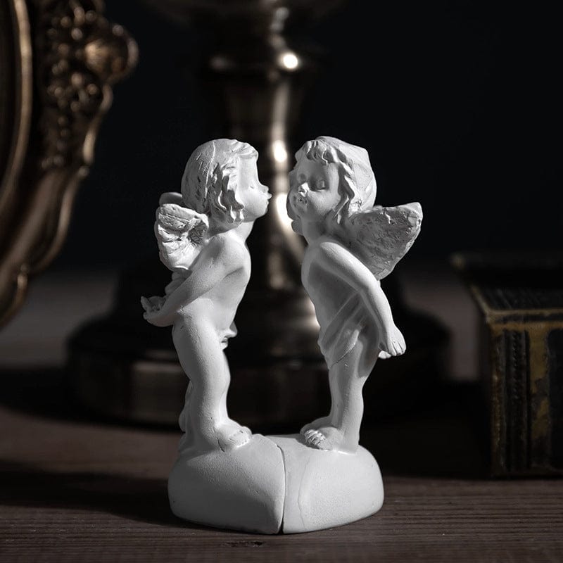 Gadget Gerbil Love Kissing Angels Figurines