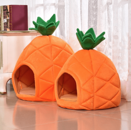 Gadget Gerbil Orange / L Pineapple Pet Bed