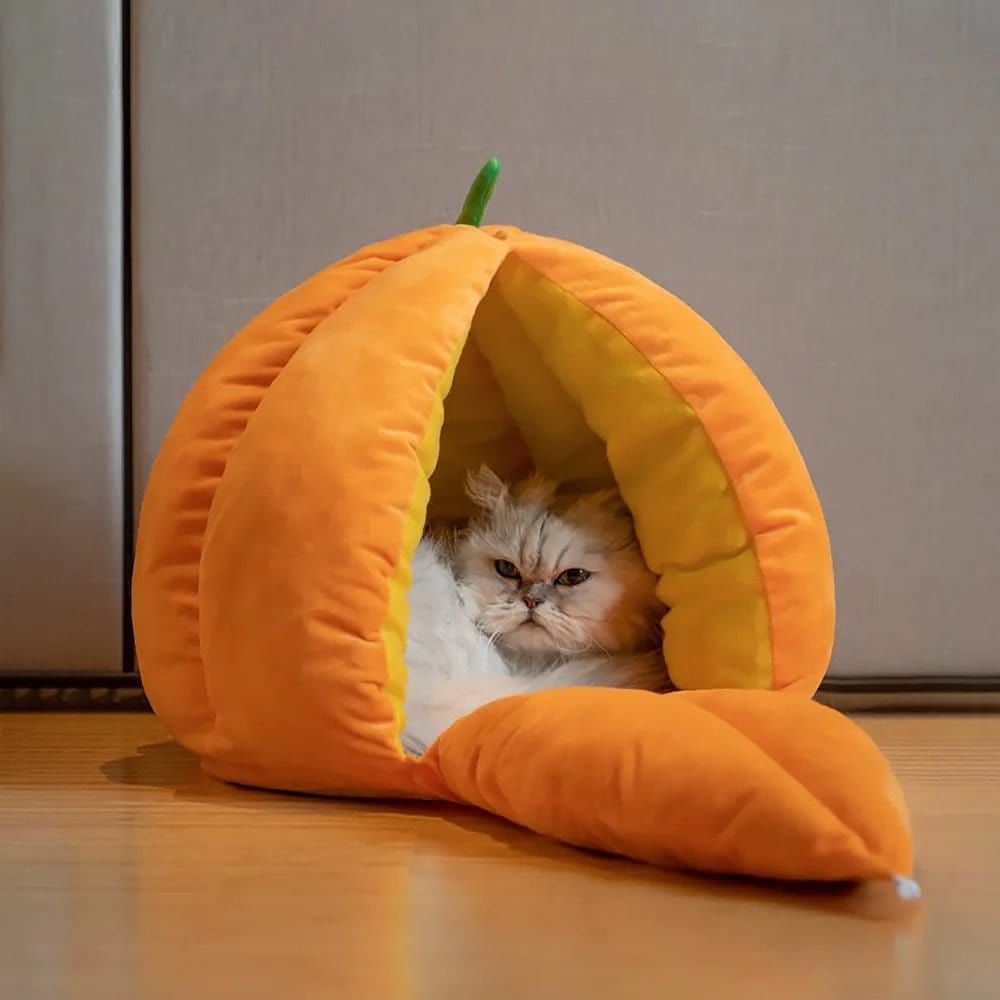 Gadget Gerbil Orange Shaped Cat Bed
