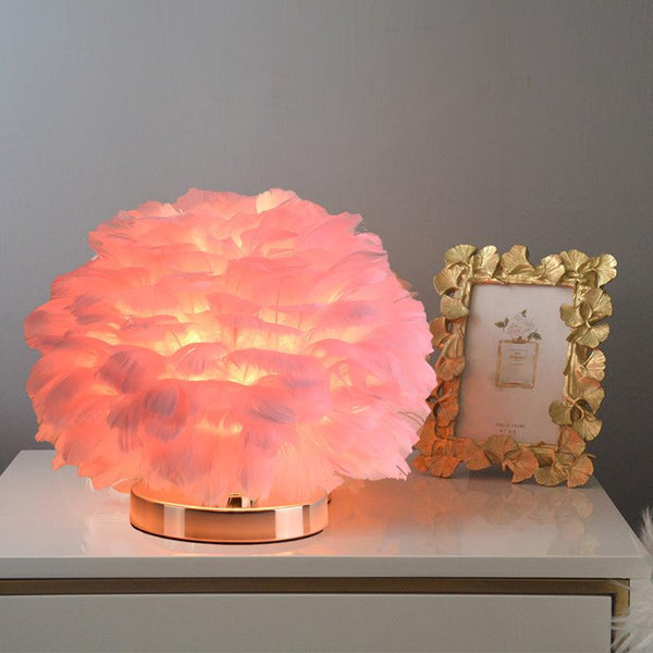 Gadget Gerbil Pink / Power switch button / US Feather Table Lamp Bedroom Bedside Light Luxury Ins Creative Warm And Romantic Girl Children'S Room Nordic Living Room Floor Lamp