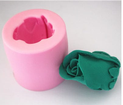 Gadget Gerbil Silicone Rose Candle Mold