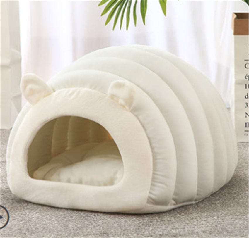 Gadget Gerbil White Caterpillar Shaped Cat Bed