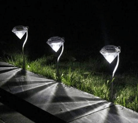 Gadget Gerbil White Light Solar Powered Diamond Lights (4 Pack)