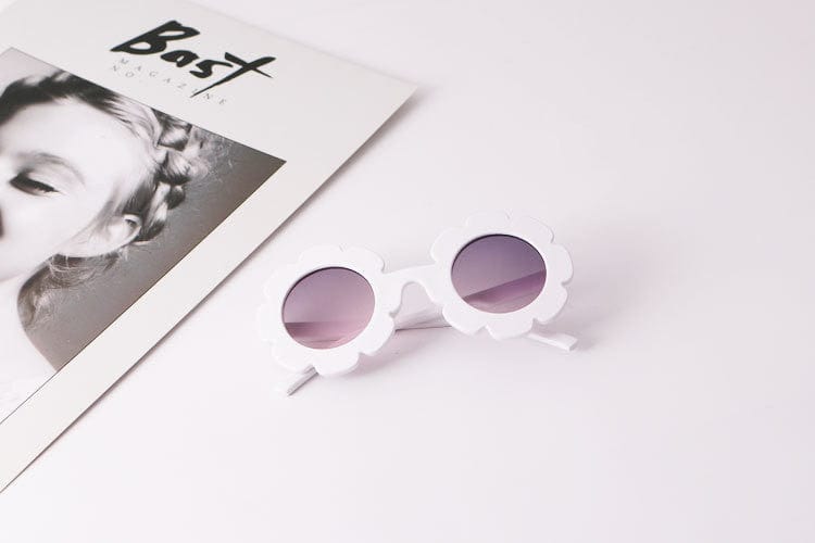 Gadget Gerbil White Transparent Sun Flower Glasses