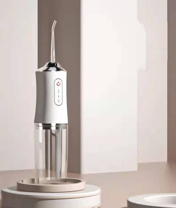 Gadget Gerbil White / USB Portable Cordless Oral Irrigator